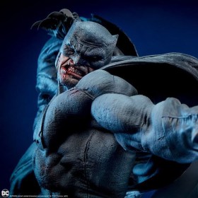 Batman The Dark Knight Returns DC Comics Premium Format Statue by Sideshow Collectibles